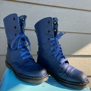Dr. Martens Blue Floral Lined Aimilie Mid Calf Boots - Size 10 - Rare